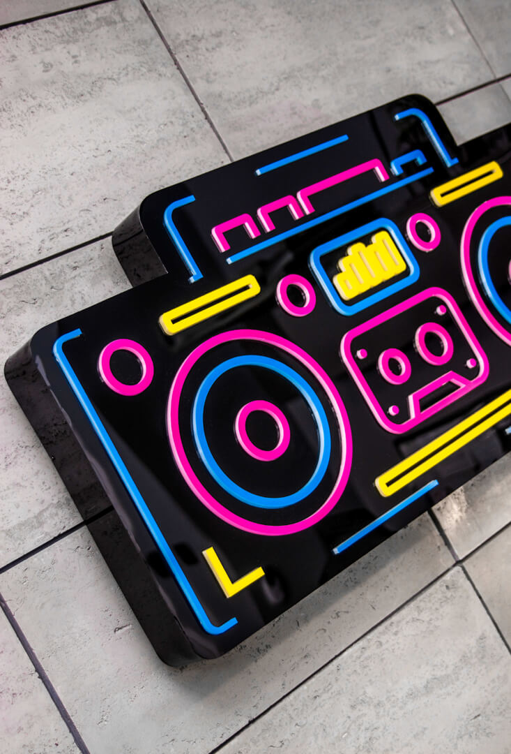 boombox boom box - boombox-neon-space-colour-neon-on-a-walk-in-the-bedroom-kaqseton-in-the-office-cassette-over-a-bed-on-a-concrete-wall-bojano (5)
